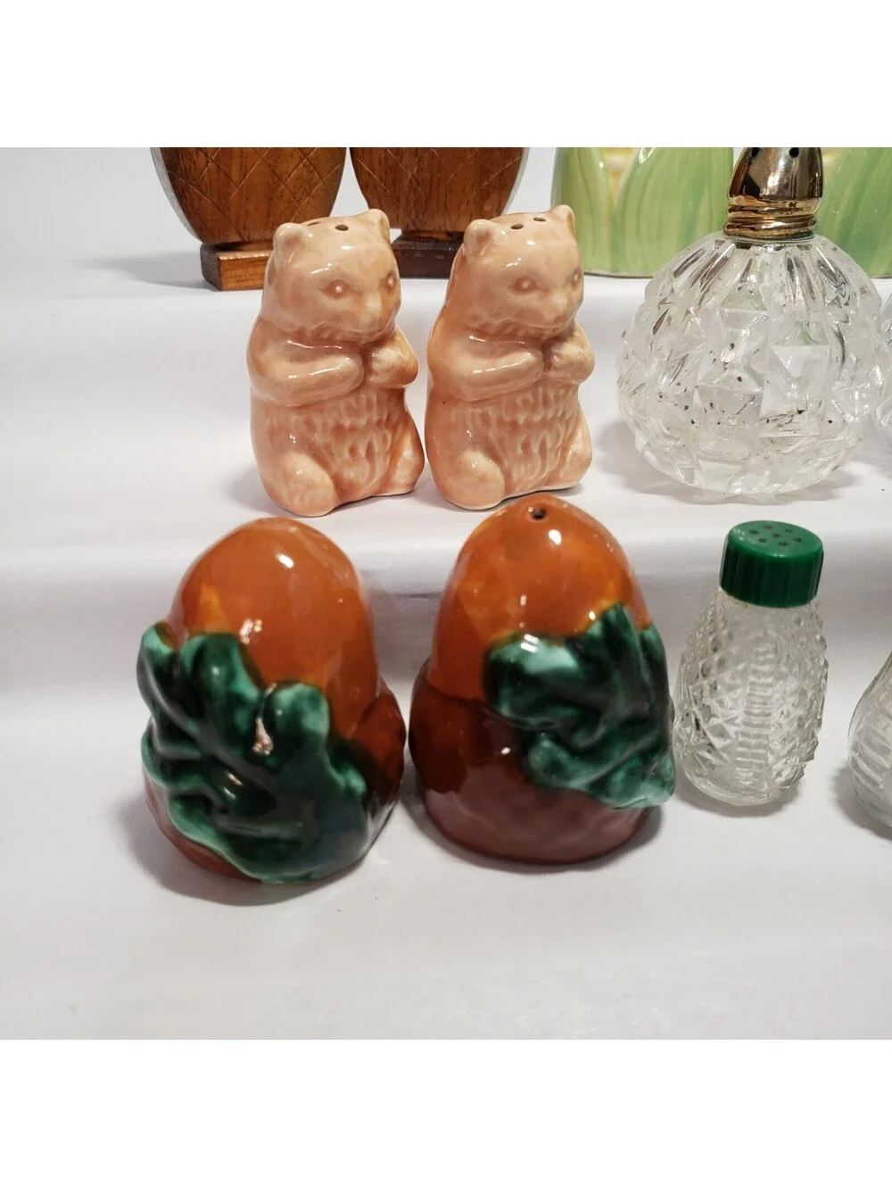 Vintage to New Salt & Pepper Lot 6 Pairs Kitsch Corn Cobs, Wood Acorns Glass